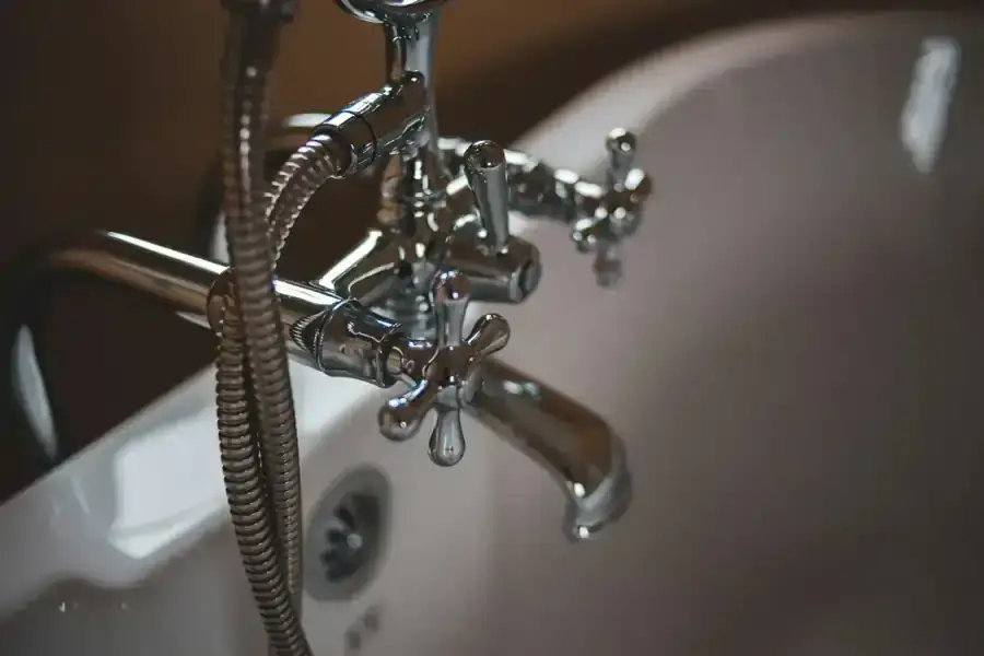 Bath tap replacement